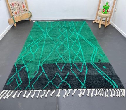 AsalaVibes-Authentic-Moroccan-Handcrafted-Rugs-Product-Beni-Ourain-Rugs-Custom-Rugs-Custom-Luxurious-Beni-Ourain-Green-And-Black-Moroccan-Rug-2